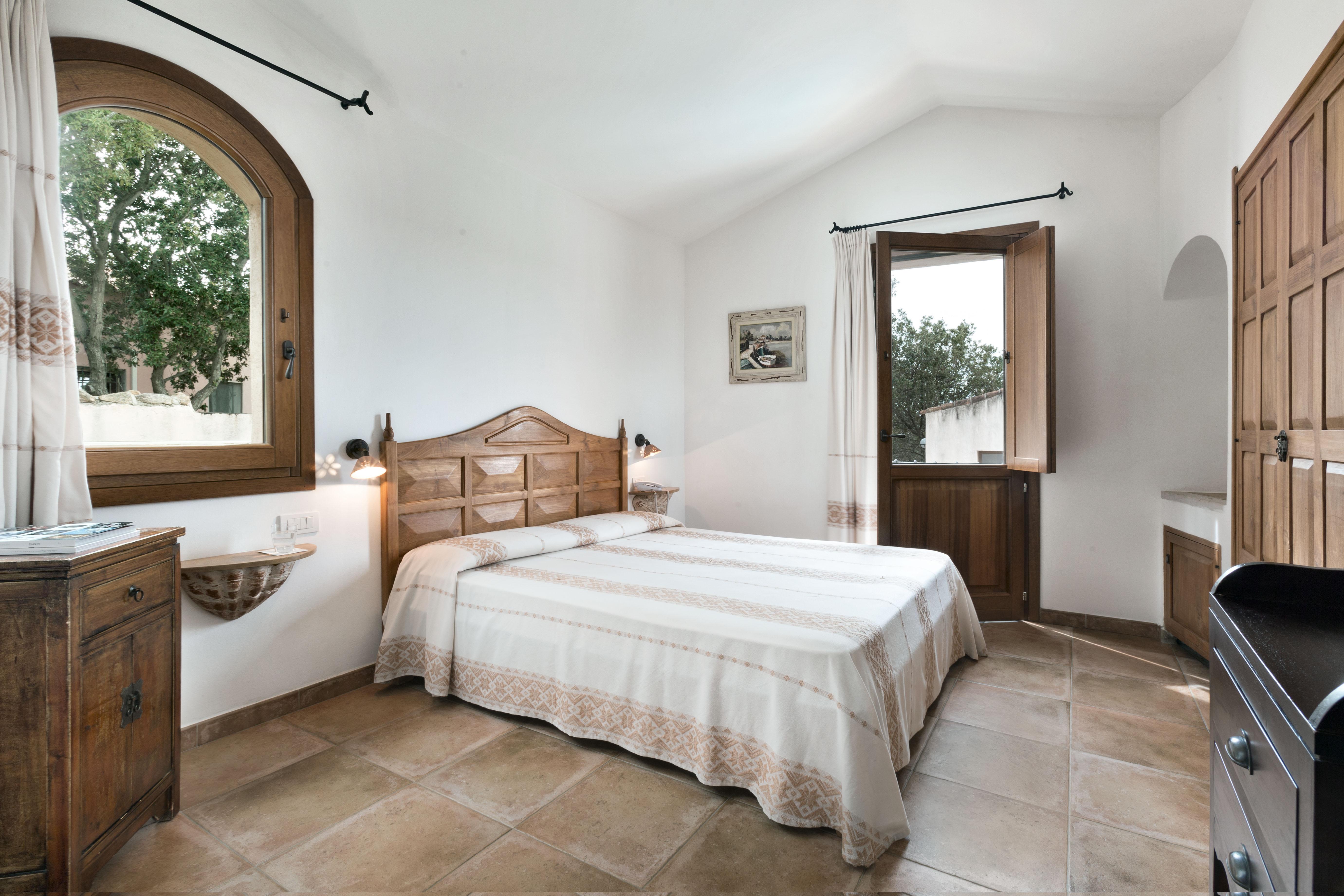 Hotel Arathena San Pantaleo Ngoại thất bức ảnh
